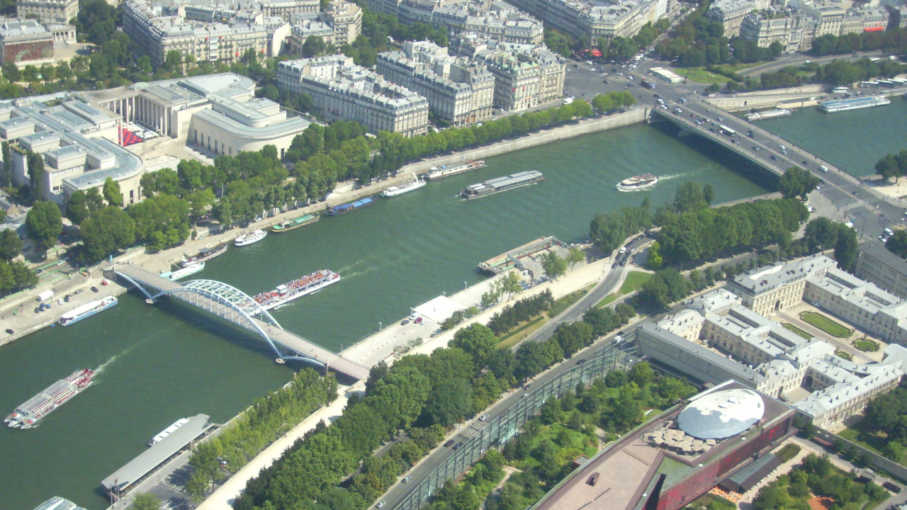 Vista desde la Torre Eiffel del río Sena