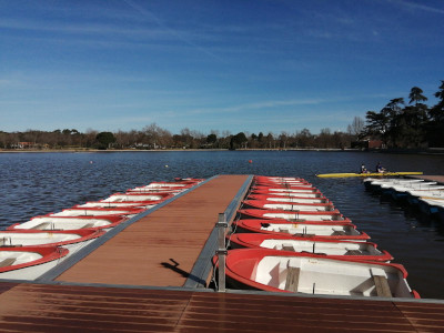 Casa de Campo park in Madrid with lake and cable car