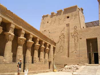 Relieves y columnas del Templo de Amón-Ra en Karnak, Luxor